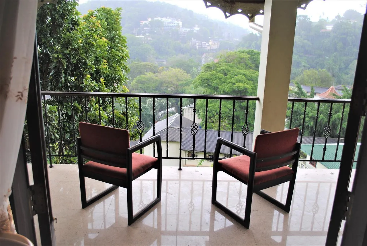 Breeze Villa Канди 3*,  Шри-Ланка